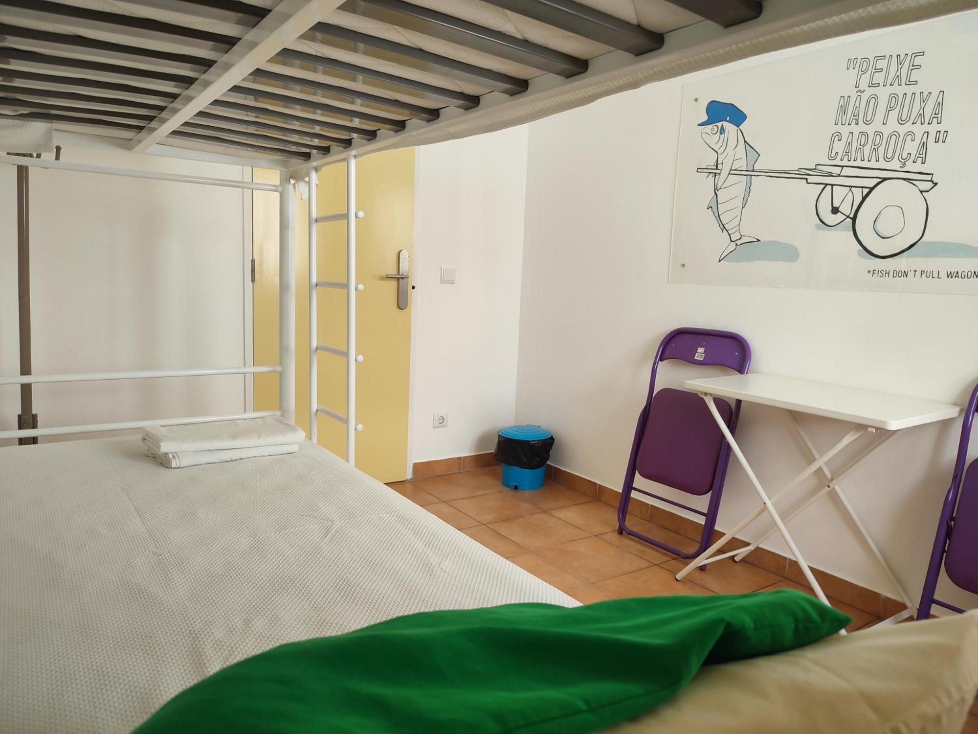Racing Mackerel Hostel لاغوس المظهر الخارجي الصورة