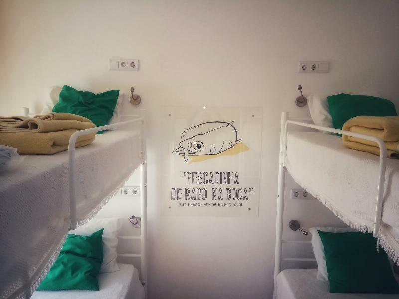 Racing Mackerel Hostel لاغوس المظهر الخارجي الصورة